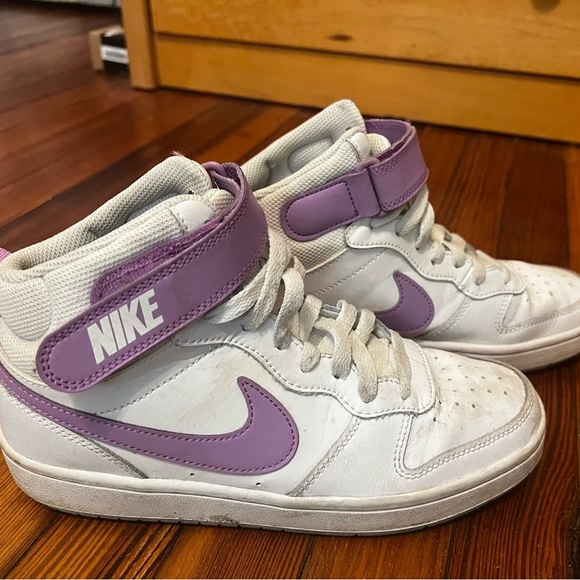Nike Shoes - Nike Unisex Court Borough Mid size 5.5Y or W7
